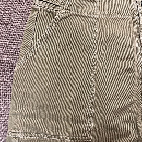 Like new Habitual cut off high-wasted shorts, size 26. - Picture 3 of 16